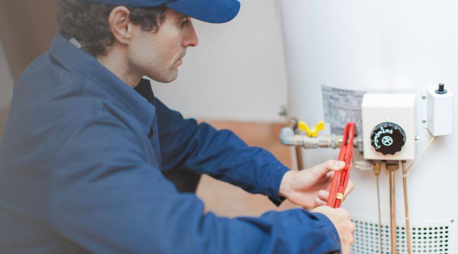 Local water heater installation in Langworthy, IA